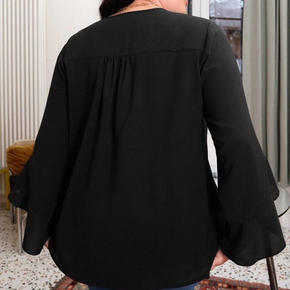 Plus Black Ruffled Flutter Short Sleeve Buttoned Blouse main image 1